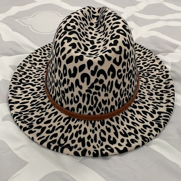 Leopard Print Large Brim Fedora Hat - Picture 5 of 10